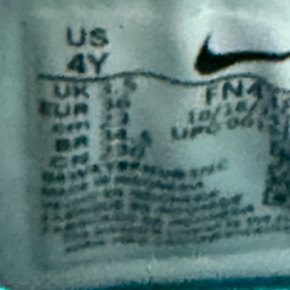 NIKE ISOFLY TEAL BLUE BASKETBALL SHOES- Youth 4
